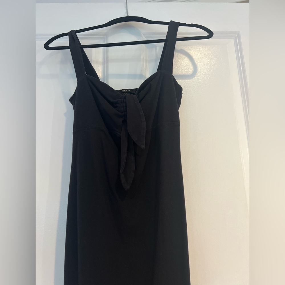 Black Tight Knee Length Forever 21 Dress Size Medium